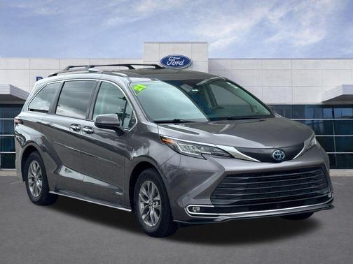 Predawn Gray Mica 2021 Toyota Sienna XLE 8 Passenger