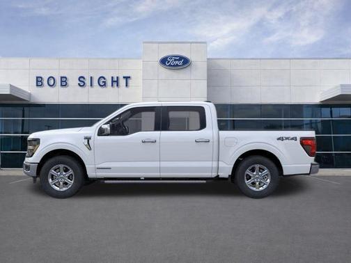 Oxford White 2025 Ford F-150 XLT