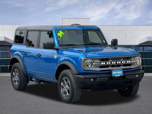 Velocity Blue Metallic 2024 Ford Bronco Big Bend