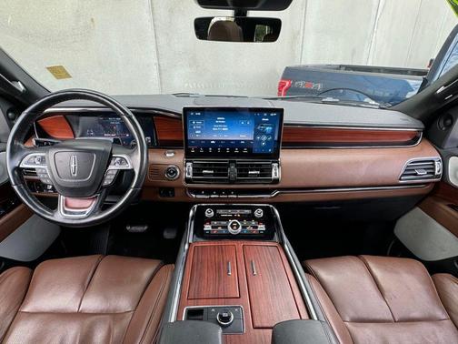 2022 Lincoln Navigator Reserve