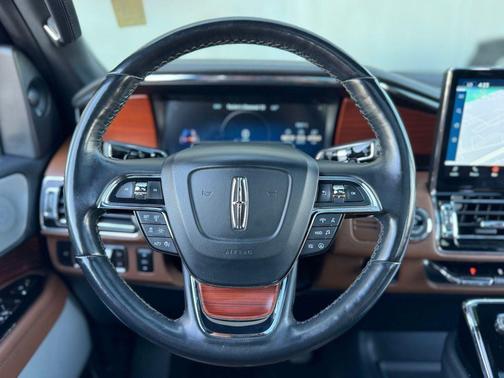 2022 Lincoln Navigator Reserve