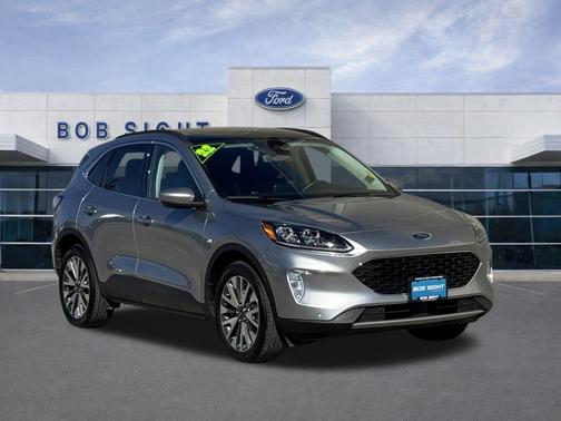 2022 Ford Escape Titanium