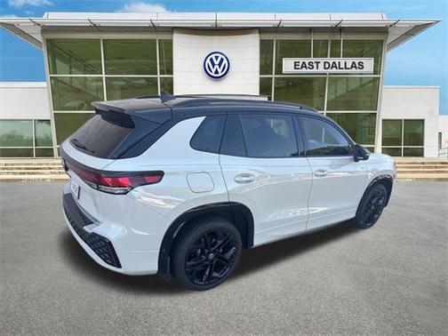 2025 Volkswagen Tiguan 2.0T SE R-Line Black 4MOTION