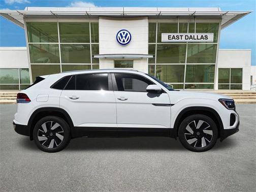 2025 Volkswagen Atlas Cross Sport 2.0T SE w/Technology