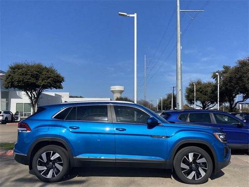 2025 Volkswagen Atlas Cross Sport 2.0T SEL