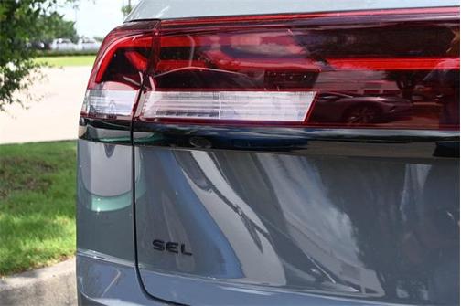 2025 Volkswagen Atlas Cross Sport 2.0T SEL