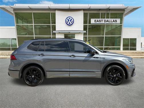 2024 Volkswagen Tiguan 2.0T SE R-Line Black