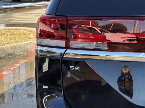 2025 Volkswagen Atlas 2.0T SE w/Technology 4MOTION