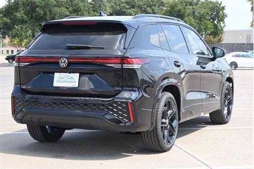 2025 Volkswagen Tiguan 2.0T SE R-Line Black