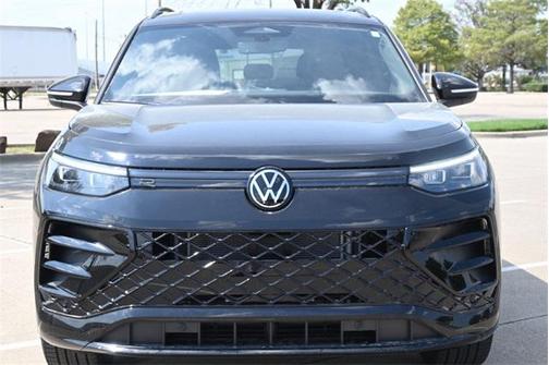 2025 Volkswagen Tiguan 2.0T SE R-Line Black
