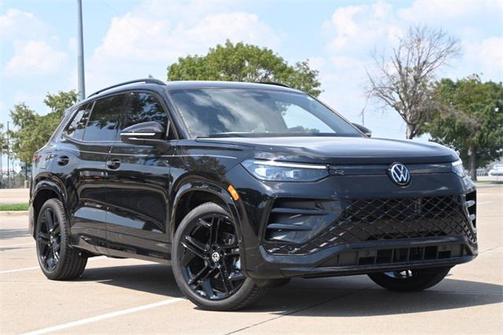 2025 Volkswagen Tiguan 2.0T SE R-Line Black