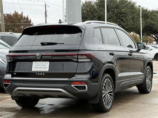2025 Volkswagen Taos 1.5T SE