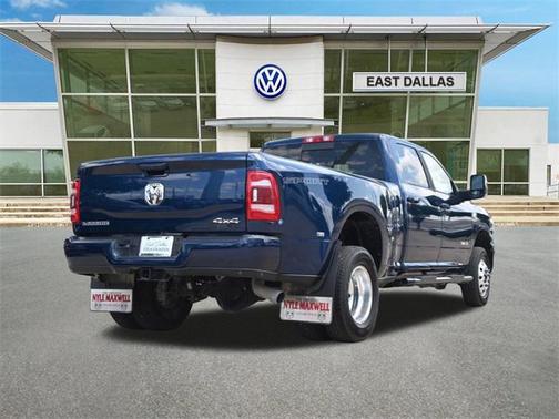 2024 RAM 3500 Laramie Crew Cab 4x4 8' Box