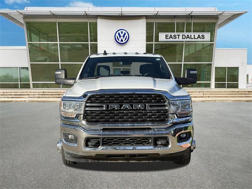 2024 RAM 3500 Big Horn Crew Cab 4x4 8' Box