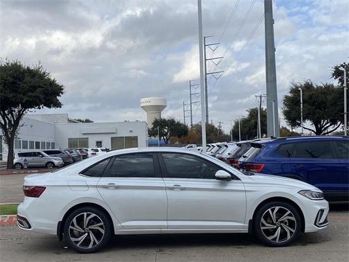 2025 Volkswagen Jetta 1.5T SEL