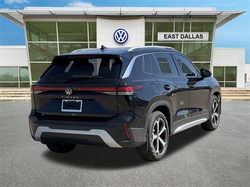 2025 Volkswagen Tiguan 2.0T SE