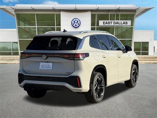 2026 Volkswagen Tiguan 2.0T SEL R-Line 4MOTION