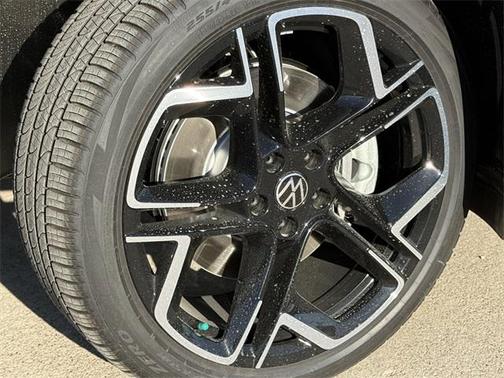 2026 Volkswagen Tiguan 2.0T SEL R-Line 4MOTION