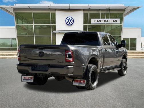 2024 RAM 3500 Laramie Crew Cab 4x4 8' Box