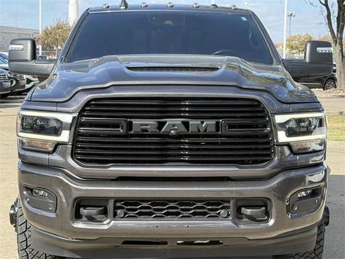 2024 RAM 3500 Laramie Crew Cab 4x4 8' Box