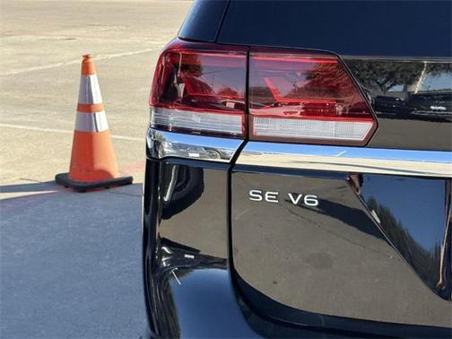 2021 Volkswagen Atlas 3.6L SE w/Technology