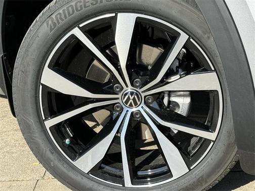 2026 Volkswagen Atlas 2.0T SEL Premium R-Line 4MOTION