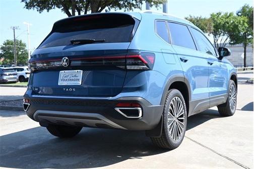 2025 Volkswagen Taos 1.5T SE