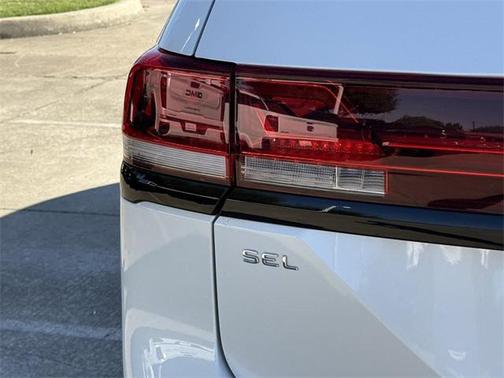 2024 Volkswagen Atlas 2.0T SEL