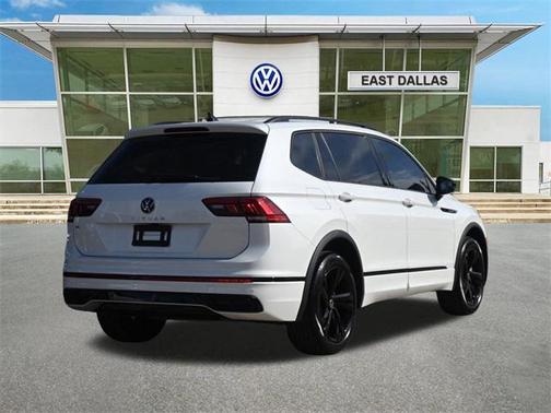 2024 Volkswagen Tiguan 2.0T SE R-Line Black