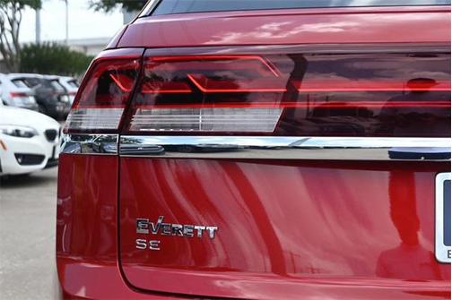 2024 Volkswagen Atlas Cross Sport 2.0T SE w/Technology 4MOTION