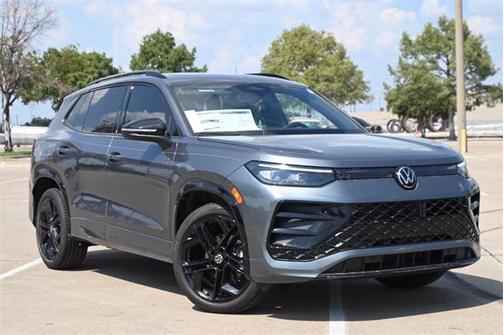 2025 Volkswagen Tiguan 2.0T SE R-Line Black