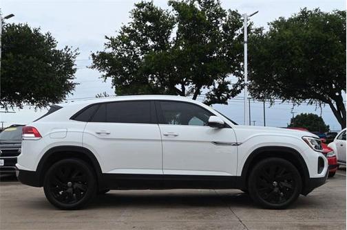 2024 Volkswagen Atlas Cross Sport 2.0T SE w/Technology