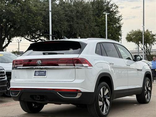 2025 Volkswagen Atlas Cross Sport 2.0T SE w/Technology