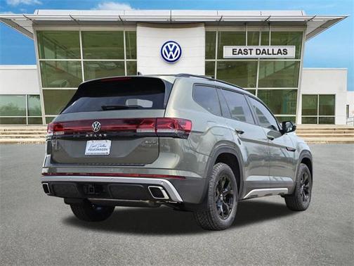 2025 Volkswagen Atlas 2.0T Peak Edition