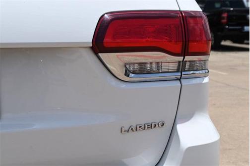 2022 Jeep Grand Cherokee Laredo
