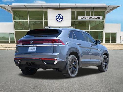 2025 Volkswagen Atlas Cross Sport 2.0T SE w/Technology