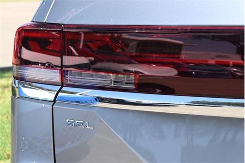 2025 Volkswagen Atlas 2.0T SEL Premium R-Line 4MOTION