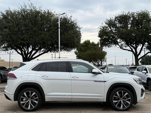 2024 Volkswagen Atlas Cross Sport 2.0T SEL Premium