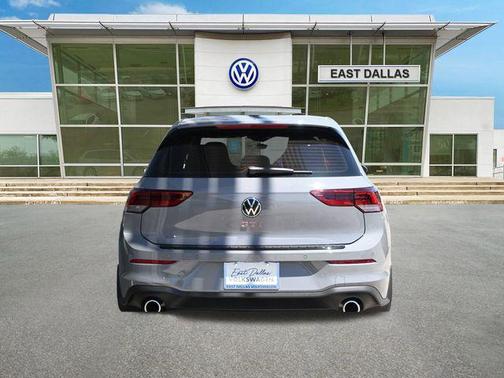 2025 Volkswagen Golf GTI 2.0T SE DSG