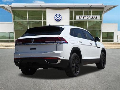 2025 Volkswagen Atlas Cross Sport 2.0T SE w/Technology
