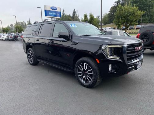 2023 GMC Yukon XL 4WD AT4