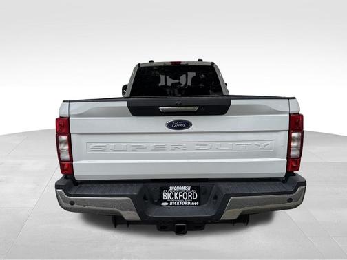 Oxford White 2021 Ford F-250 Lariat