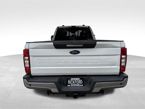 Oxford White 2021 Ford F-250 Lariat