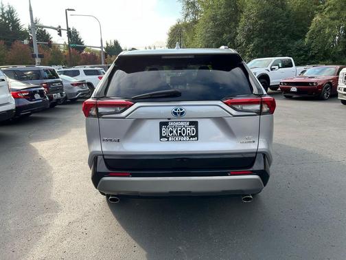 2023 Toyota RAV4 Hybrid SE