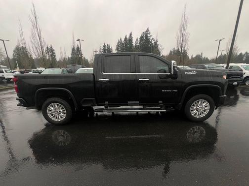 2022 Chevrolet Silverado 2500 High Country