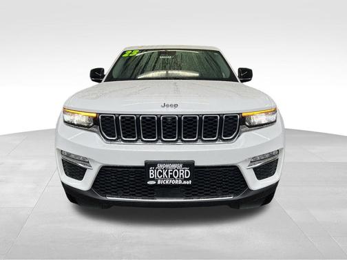 Bright White Clearcoat 2023 Jeep Grand Cherokee Limited