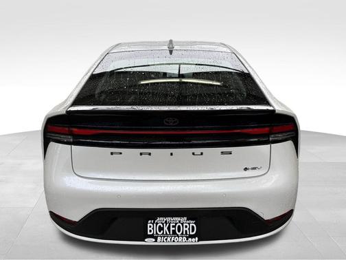 2023 Toyota Prius LE