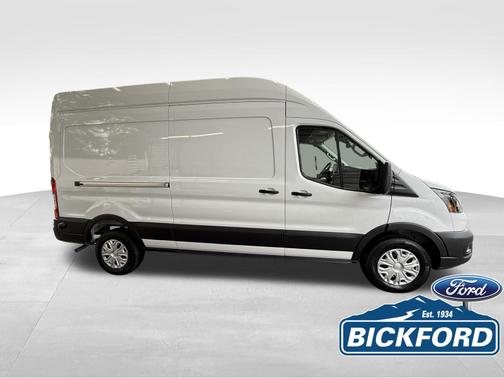 Oxford White 2027 Ford Transit-250 Base