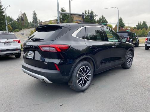 2023 Ford Escape PHEV SE
