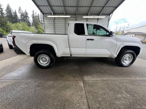 Ice Cap 2025 Toyota Tacoma SR